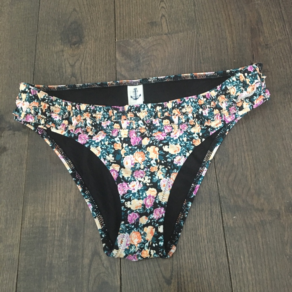 Floral bikini botttoms